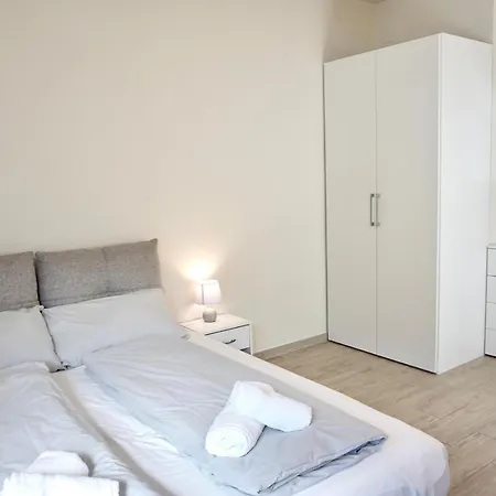 Apartment Bright With Free Private Parking *