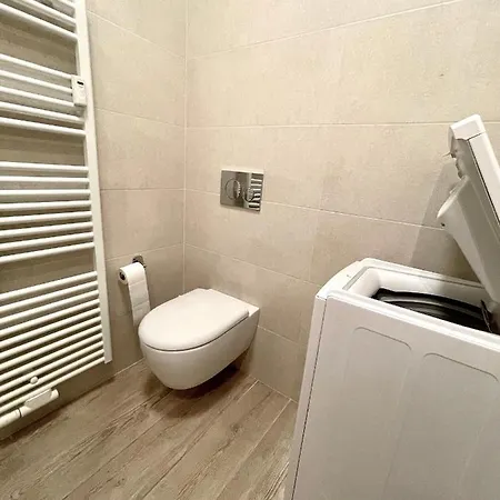 Bright With Free Private Parking Apartment Merano