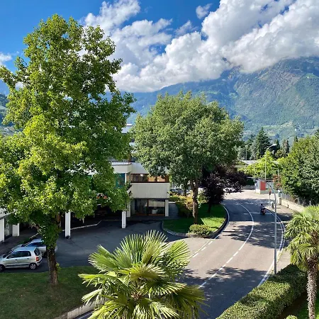 Apartment Bright With Free Private Parking